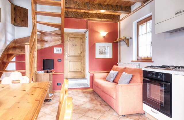 Lovely apartment for 5 people with TV, balcony, pets allowed and panoramic view