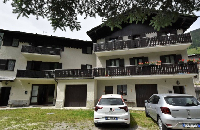 Lovely apartment for 5 people with WIFI, TV, terrace and pets allowed