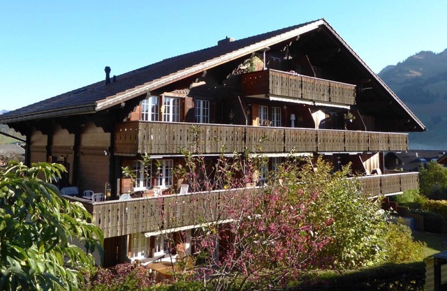 Lovely apartment for 4 guests with WIFI, balcony, pets allowed and parking