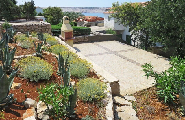 Lovely apartment for 2 people with A/C, WIFI, TV, terrace and parking