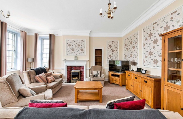 Lovely apartment for 6 people with pool, WIFI, hot tub, terrace and parking