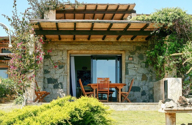 Lovely apartment in villa for 4 people with A/C, TV, terrace and pets allowed