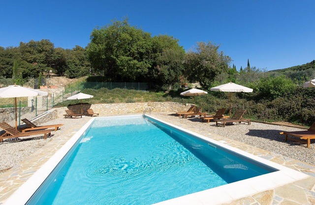 Lovely apartment for 5 guests with A/C, WIFI, pool, TV, patio, panoramic view and parking