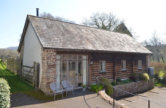 Lovely Devon barn, near Exeter, set in 15 acres of countryside