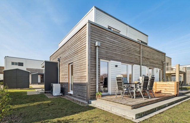 Lovely home in Tossens with sauna