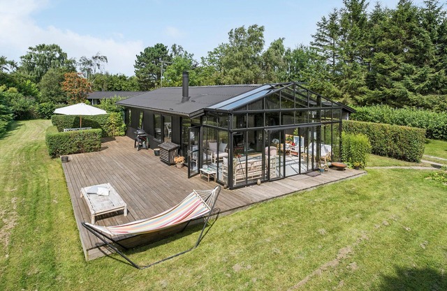 Lovely home in Vejby with kitchen