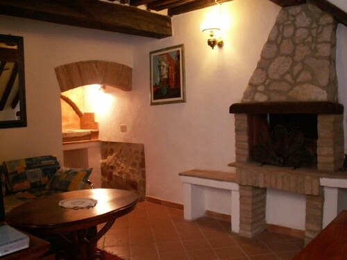 LOVELY HOUSE LOCATED IN THE HISTORIC CENTER!
