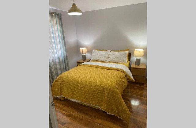 Lovely Riverview 2 Bed apt close to O2 and Excel - Free parking