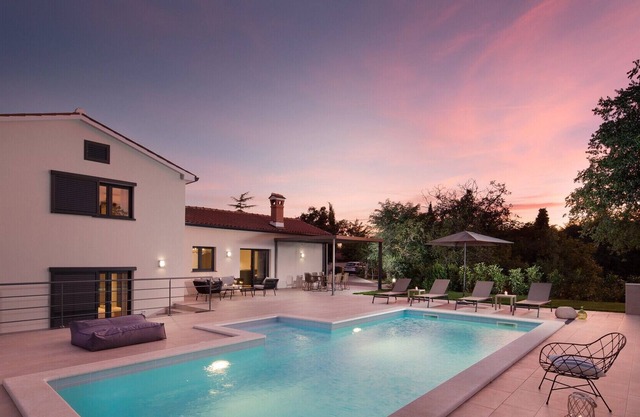 Lovely Villa del Sol, in Istria, with a Pool