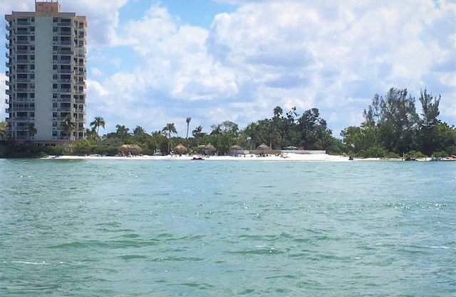 Lovers Key Beach Club with Beautiful CLEAN Priv. Beach- Pool