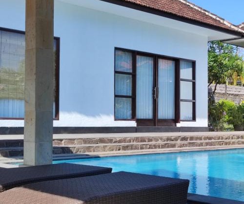 Lovina Villa Cinta