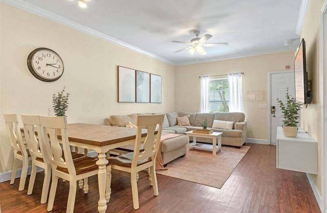 Lucaya Village 13 - Three Bedroom House, Sleeps 6