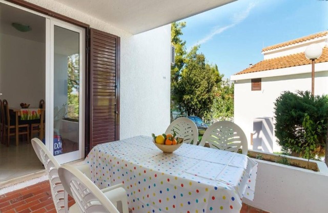 Lumbarda Resort Apartments - Standard One-Bedroom Apartment A1