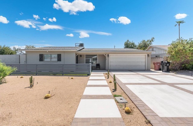 Lush Life: Pool + Spa, Golf & More!