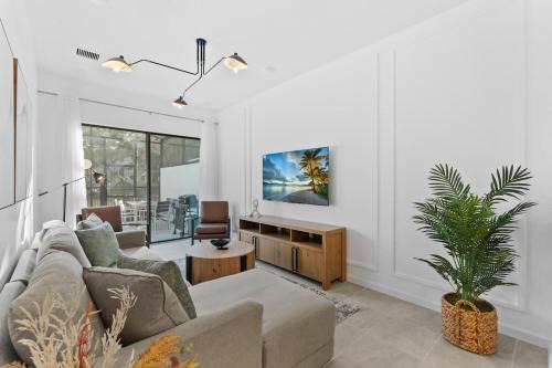 Lux 5br Home, Game Room, 4 Suites & Private Pool