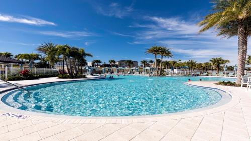 LUX Villa w/Private Pool & Resort Amenities
