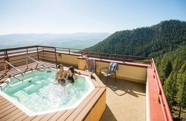 Luxe Heavenly Villa | Pools, Fitness Centre