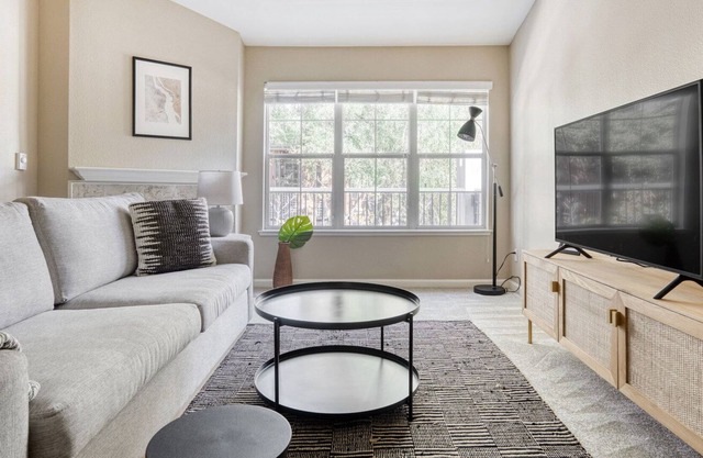 Luxe Santa Clara 2BR w/ W/D, Gym, Pool, walk to Safeway, by Blueground