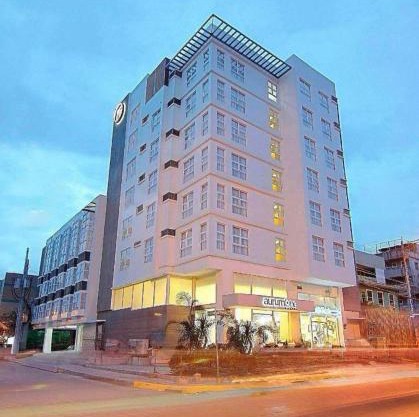 LuxeLite Suites Makati