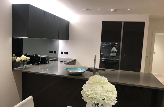 Luxurious 2 bed in Kew Bridge
