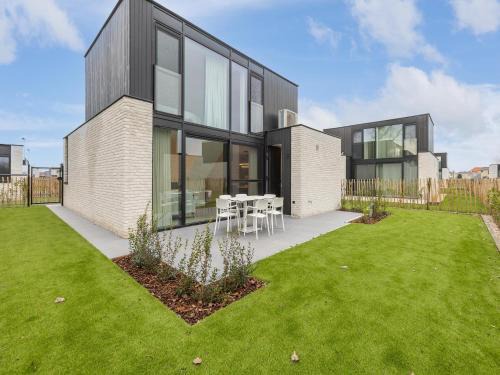 Luxurious 3-Bedroom Villa