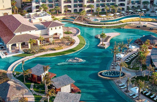 Luxurious 5 Diamond Resort Penthouse Rancho San Lucas Golf Access Included