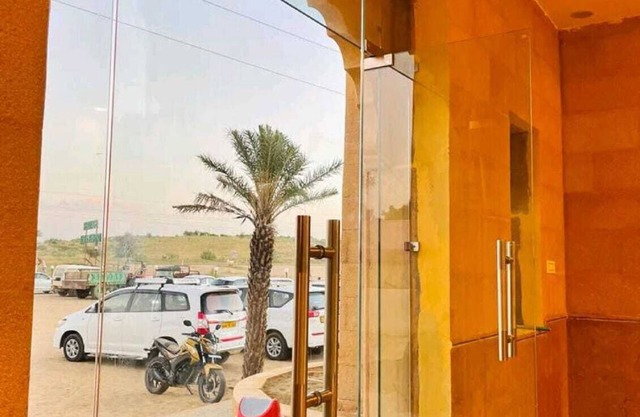 Luxurious 9-bedroom resort with AC, fitness room in delightful Jaisalmer