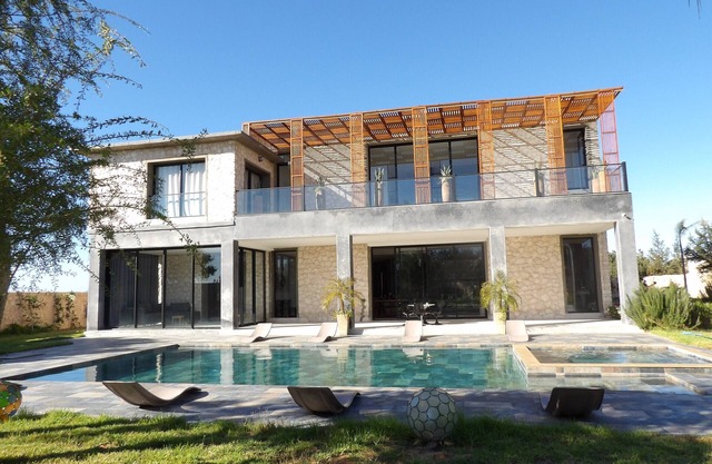 Luxurious air-conditioned villa with private pool