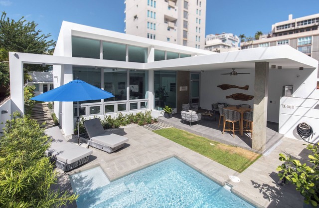 Luxurious And Beautiful Isla Verde Beach House with pool (SEE VIDEO)