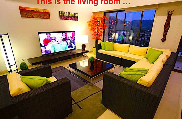 Luxurious and spacious apartment in the condominium "Jaco Bay"