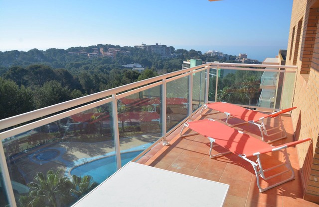 LUXURIOUS APARTMENT RECENT RESIDENCE SWIMMING POOL SPLENDID VIEW