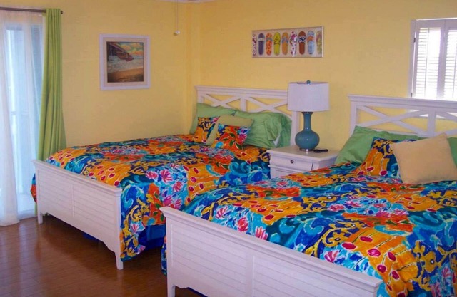 Luxurious Beach Condo on Siesta Key 605 South(Gulf view)
