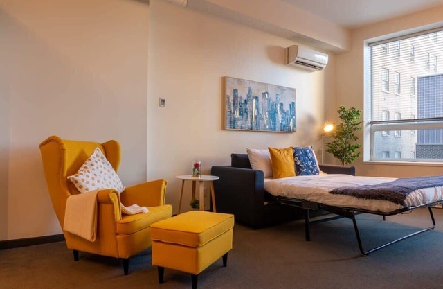 Luxurious Downtown Loft Heated Parking Rooftop Patio BBQ Gym Coffee
