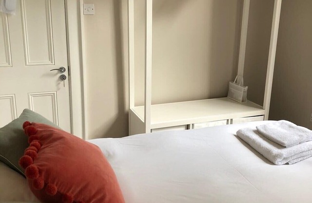 Luxurious Newly Renovated Apartment