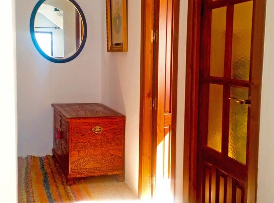 Luxurious Secluded 19th Century Villa Gardens Citris Trees Fountains & Pool
