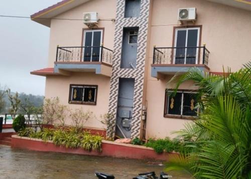 Luxurious Shivanya Palace 7BHK