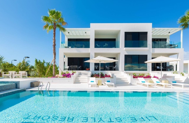 Luxurious Stay at Oceanfront Resort