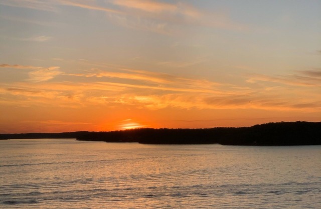 Luxurious TOP FLOOR condo with a 10 Mile View in the heart of Osage Beach!
