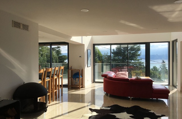 Luxurious Villa Overlooking Lac Bourget