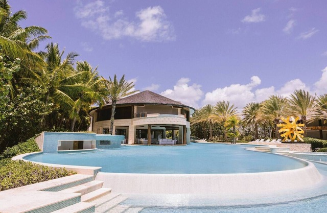 Luxurious Villa Private Beach 8 BR Juanillo