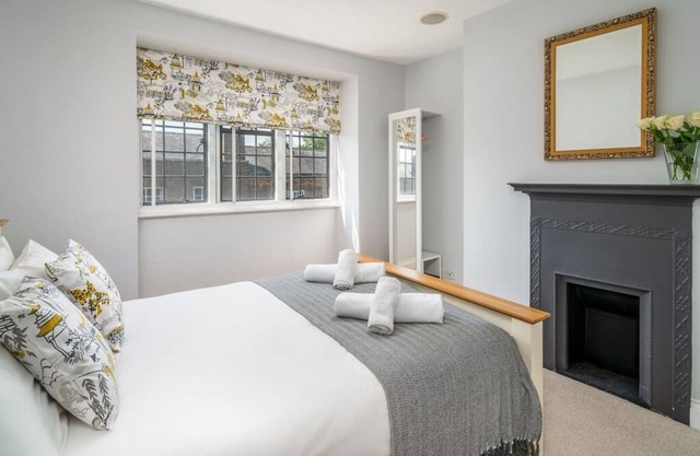 Luxury 2 Bed Apartment, Eton High Street