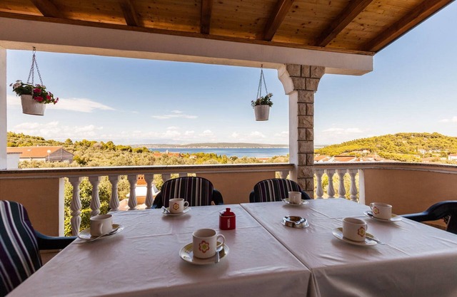 LUXURY 2 BEDROOM APARTMENT - VILLA WITH SPECTACULAR VIEW!