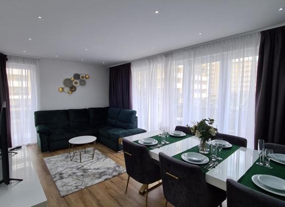 Luxury 2 bedroom holiday apartment