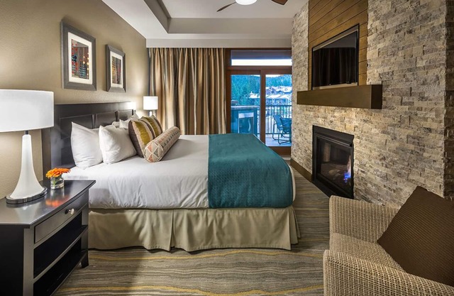 Luxury 2BD Condo at Hyatt Vacation Club - Northstar Lodge, Ski In/Ski out
