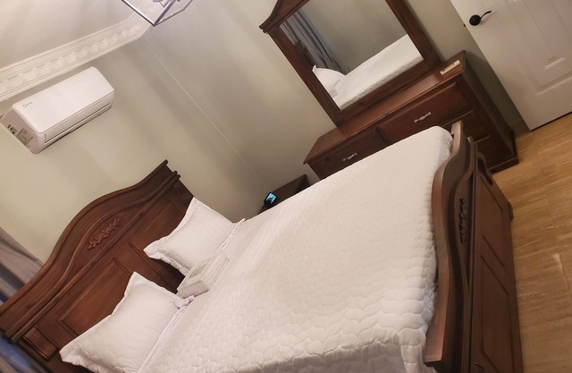 Luxury 2BR 2BA APT W. AC & Garage