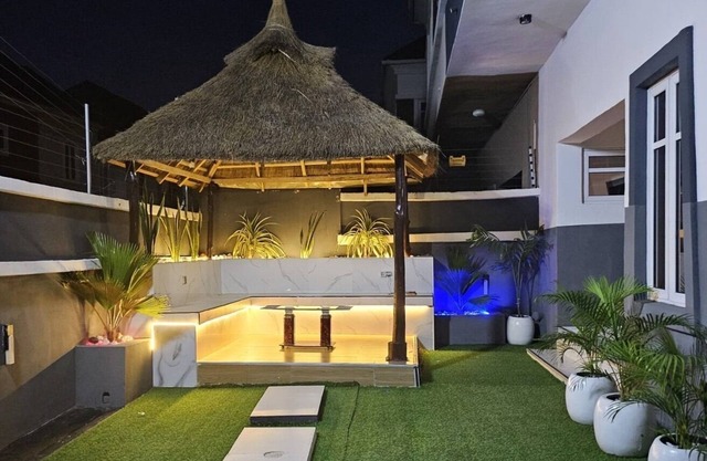 luxury 3bed rooms duplex lekki Lagos nigeria