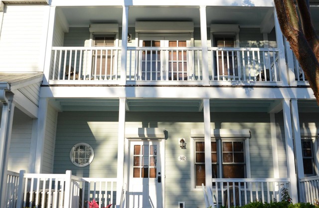 Luxury 3BR/3BA Cottage with the Best Sunset Views in the Florida Keys!