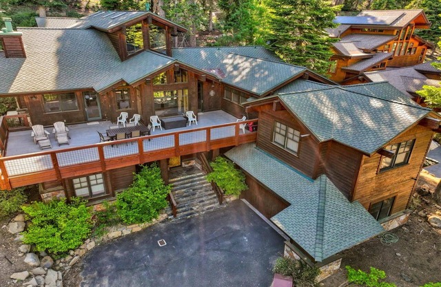 Luxury 4,500 Sq Ft, HGTV Featured Bathroom, Private Sauna, Hot Tub