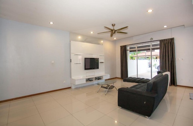 Luxury 4BR House @ Sunway Lost World