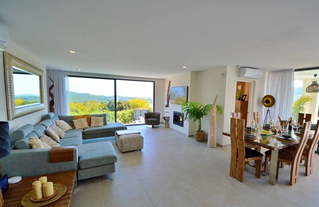 Luxury 5☆ ☆ ☆ ☆ ☆ Javea sea & country view 4 bed villann